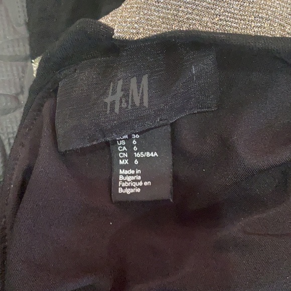H and M gold and black dress - Picture 3 of 3